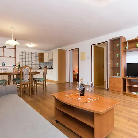 Apartment Diana Punat